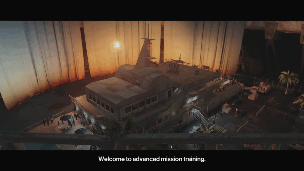 Screenshot aus HITMAN: Von schräg oben ist eine aus Spanplatten gebaute Yacht zu sehen, im Hintergrund einige Vorhänge, die einen künstlichen Sonnenuntergang andeuten.